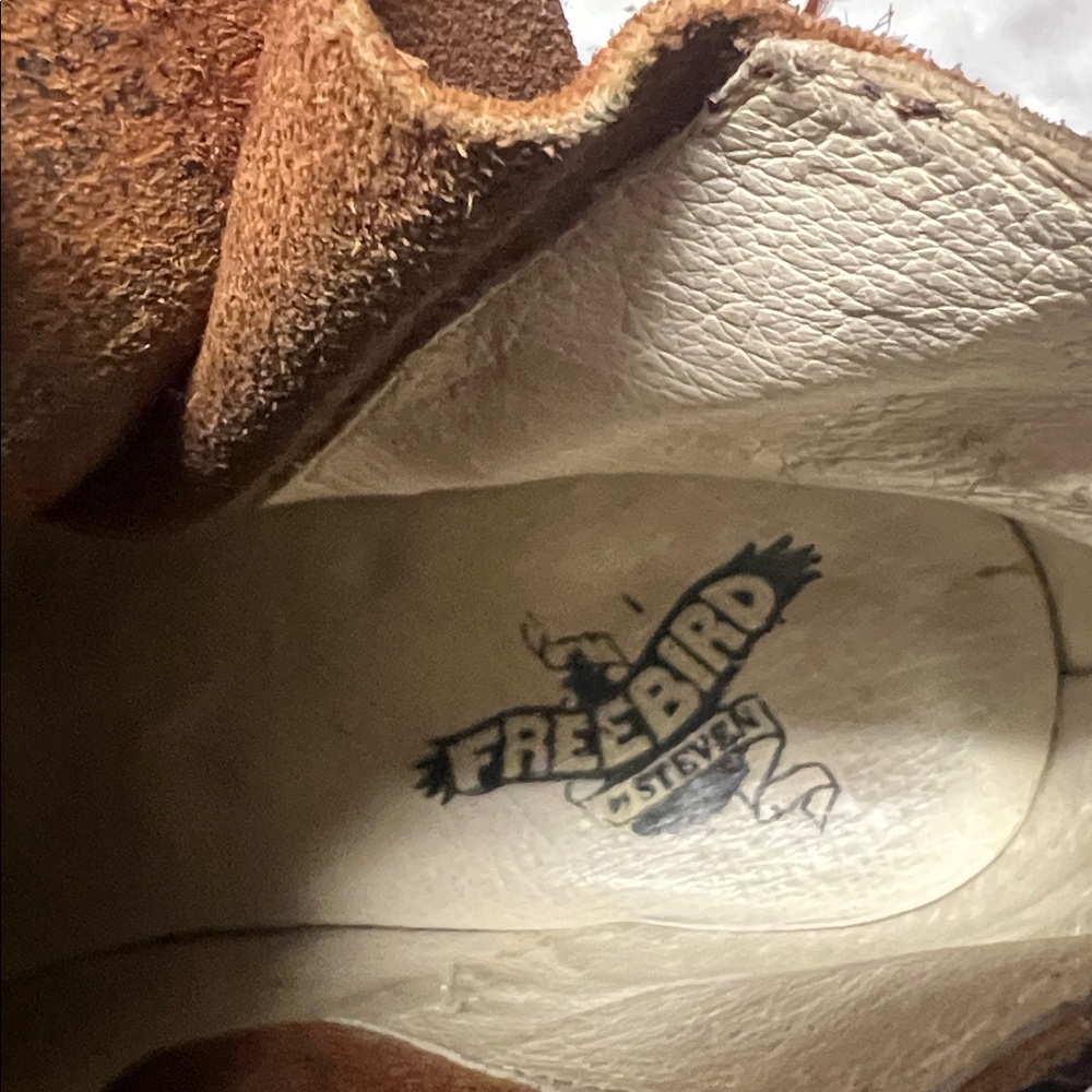 Freebird Casey, gently used, good condition. Size 8, fits like a 7.5. - Picture 2 of 7